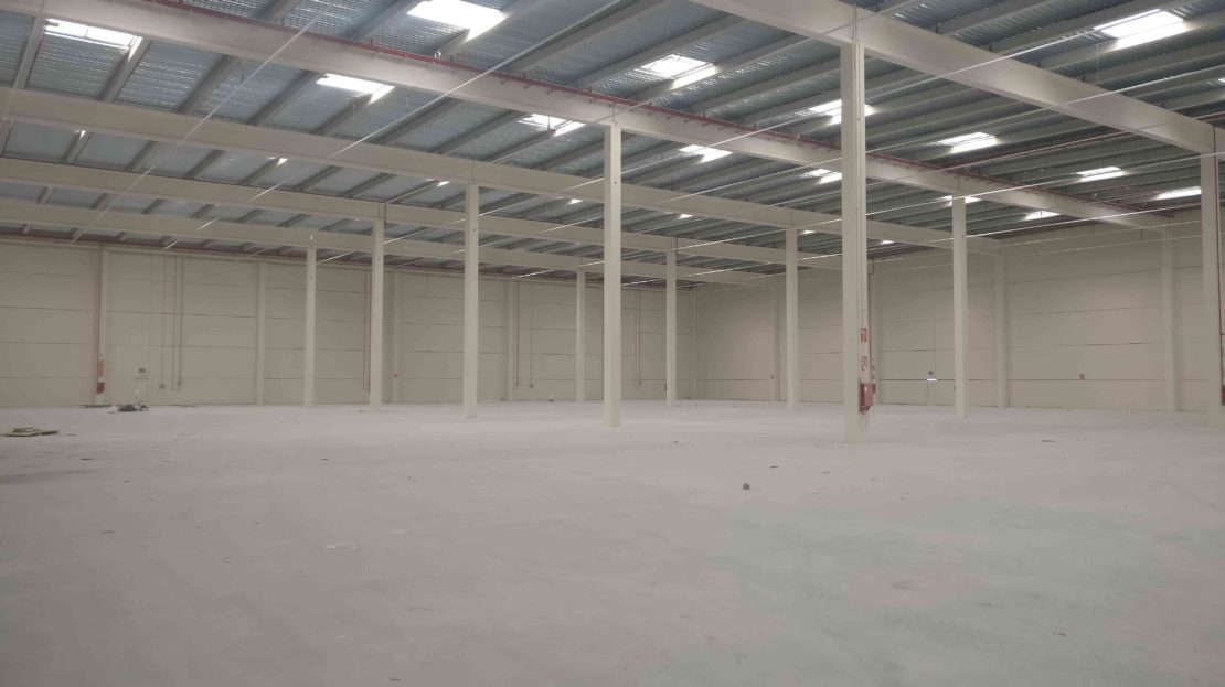 nave logistica en alquiler