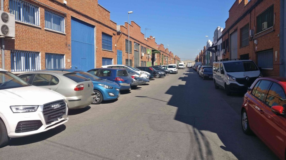 fachada nave en humanes