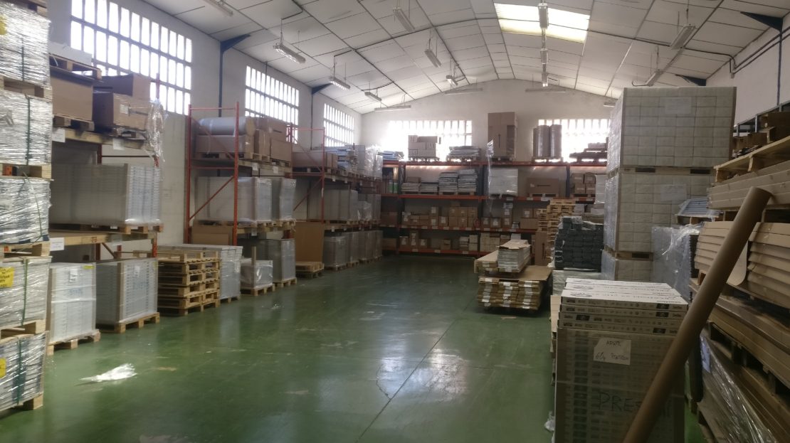 nave en alquiler en humanes 2