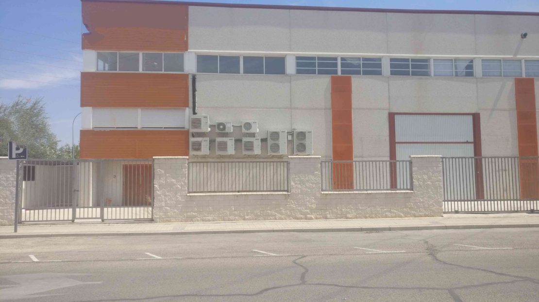 nave en alquiler en las nieves2