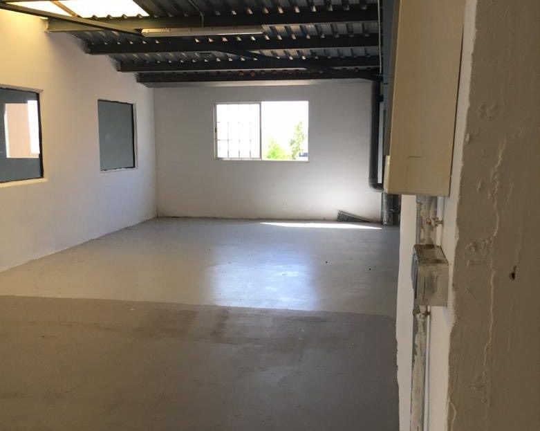 Nave alquiler Parla18