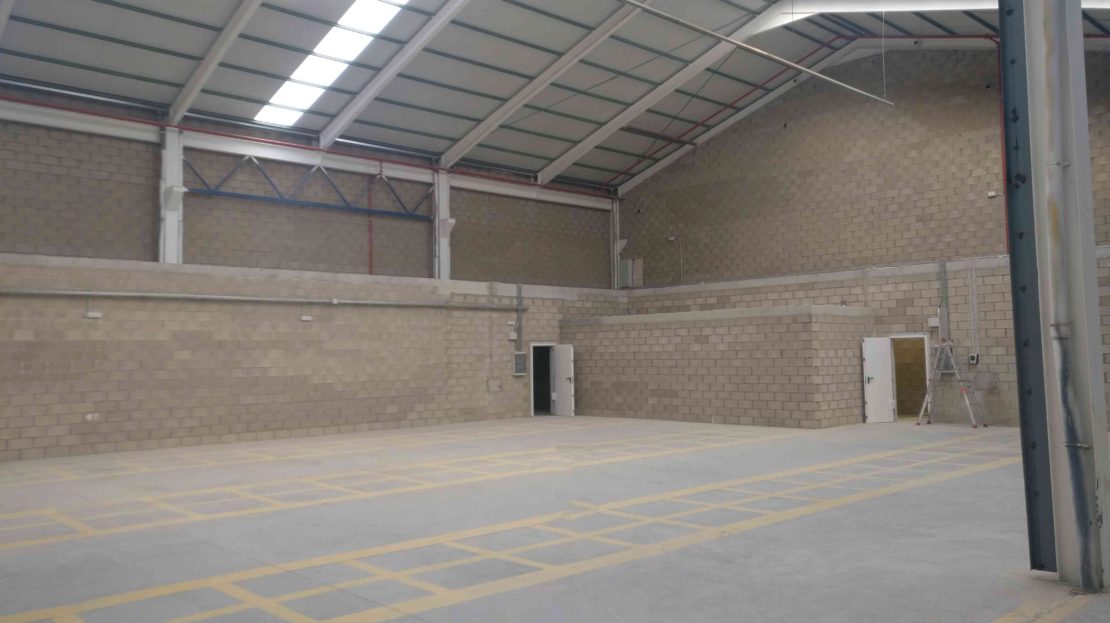 nave en fuenlabrada