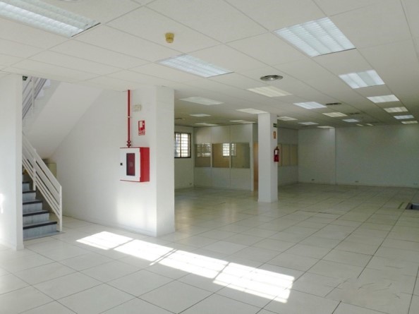 Naves venta alquiler San Agustín de Guadalix8 2 4