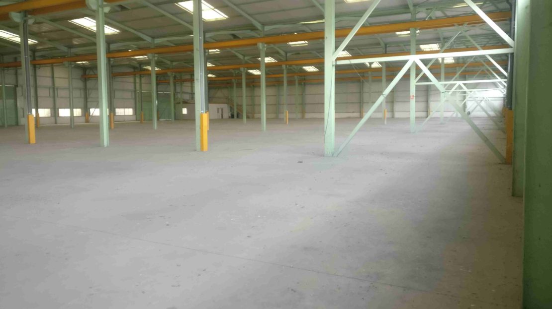 nave en alquiler en meco