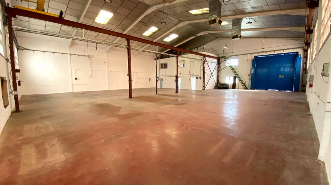 NAVE EN ALQUILER HUMANES 1