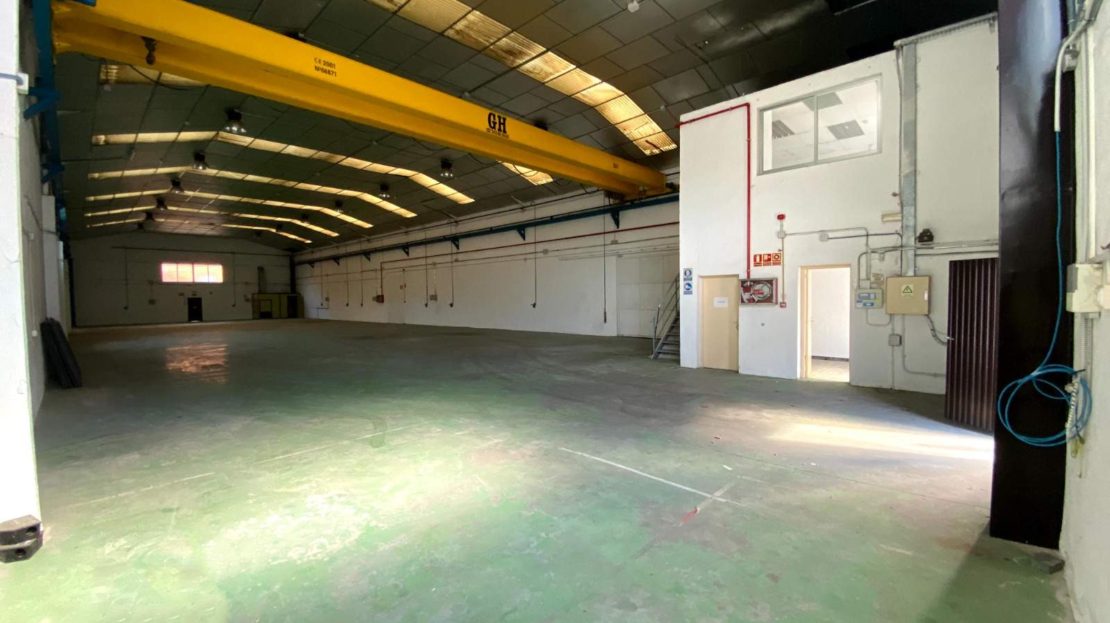 NAVE EN FUENLABRADA 1 1