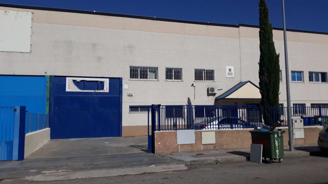 NAVE EN SAN FERNANDO 1