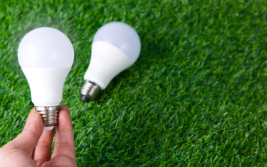 comparador luz naves